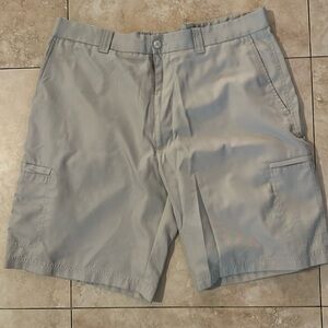 Men’s size 36 Top Flight khaki shorts